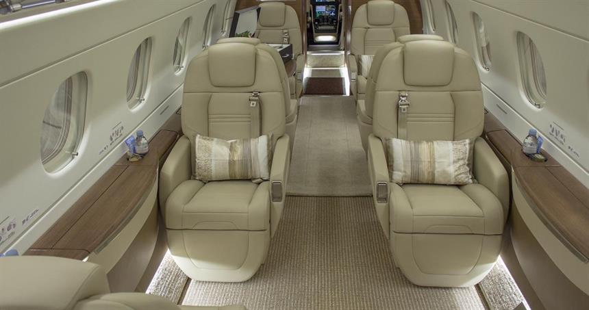 Legacy 500 (G-WLKR) Kabine 2